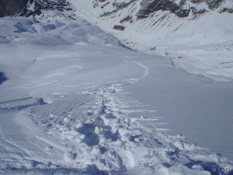 DSC01054_pause en haut du hors piste 
