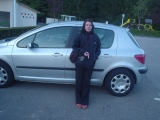 DSC05761_Virginie Virginie devant sa nouvelle voiture aprs une petite ballade au lac de Contrex
/ Peut-tre bien la personne qui compte le plus  mes yeux...